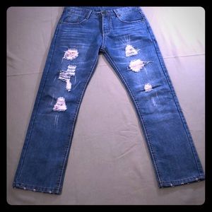 Leyisi  cute distressed men’s Jeans 29X29